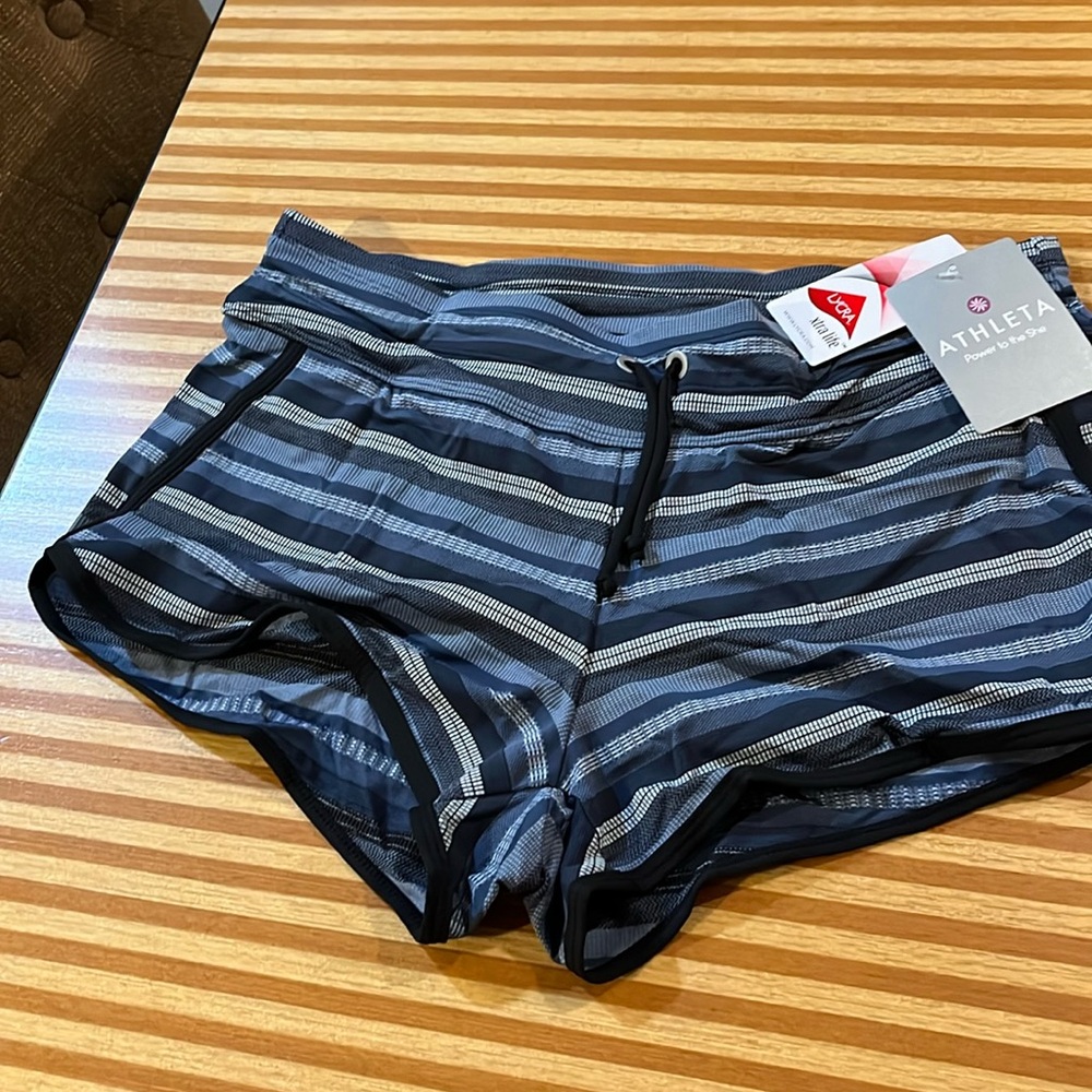 Athleta Tulum kata short!